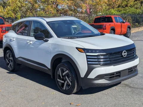 Photos of 2026 Nissan Kicks SV for sale in Kennesaw, GA at Town Center Nissan