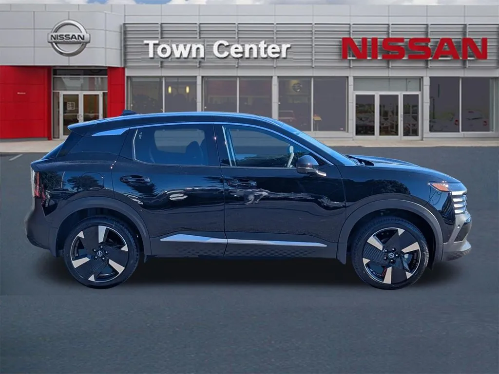 2026 Nissan KICKS SR - Photo 9