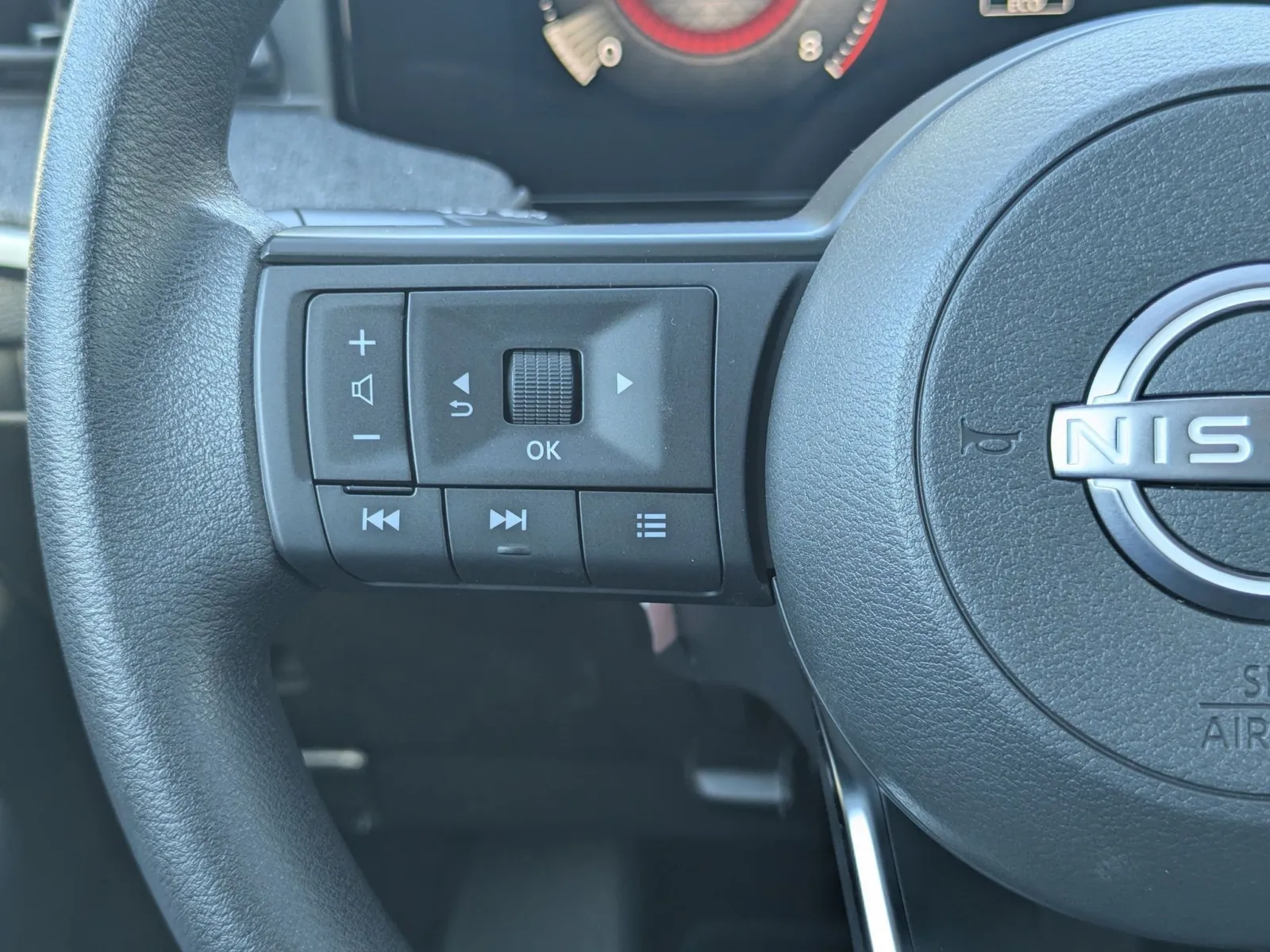 2026 Nissan KICKS SV - Photo 17
