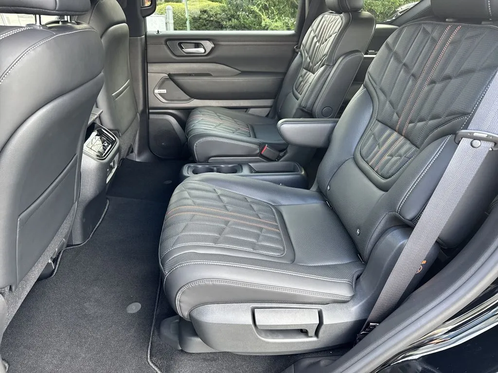 2026 Nissan Armada PRO-4X - Photo 13