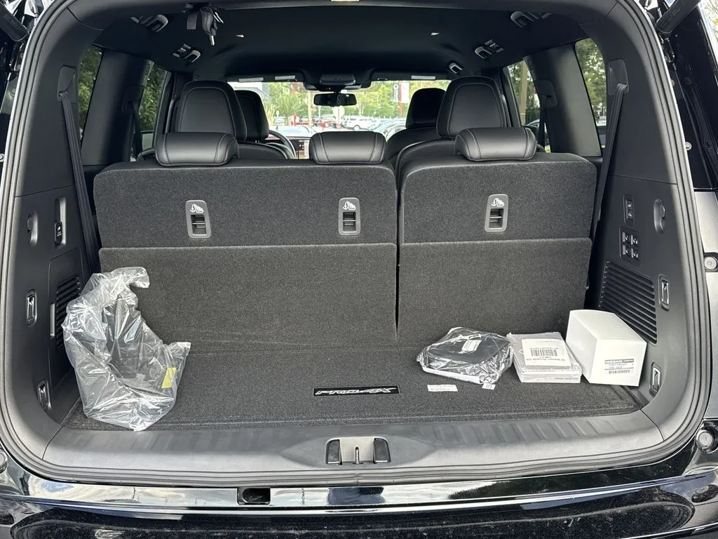 2026 Nissan Armada PRO-4X - Photo 15