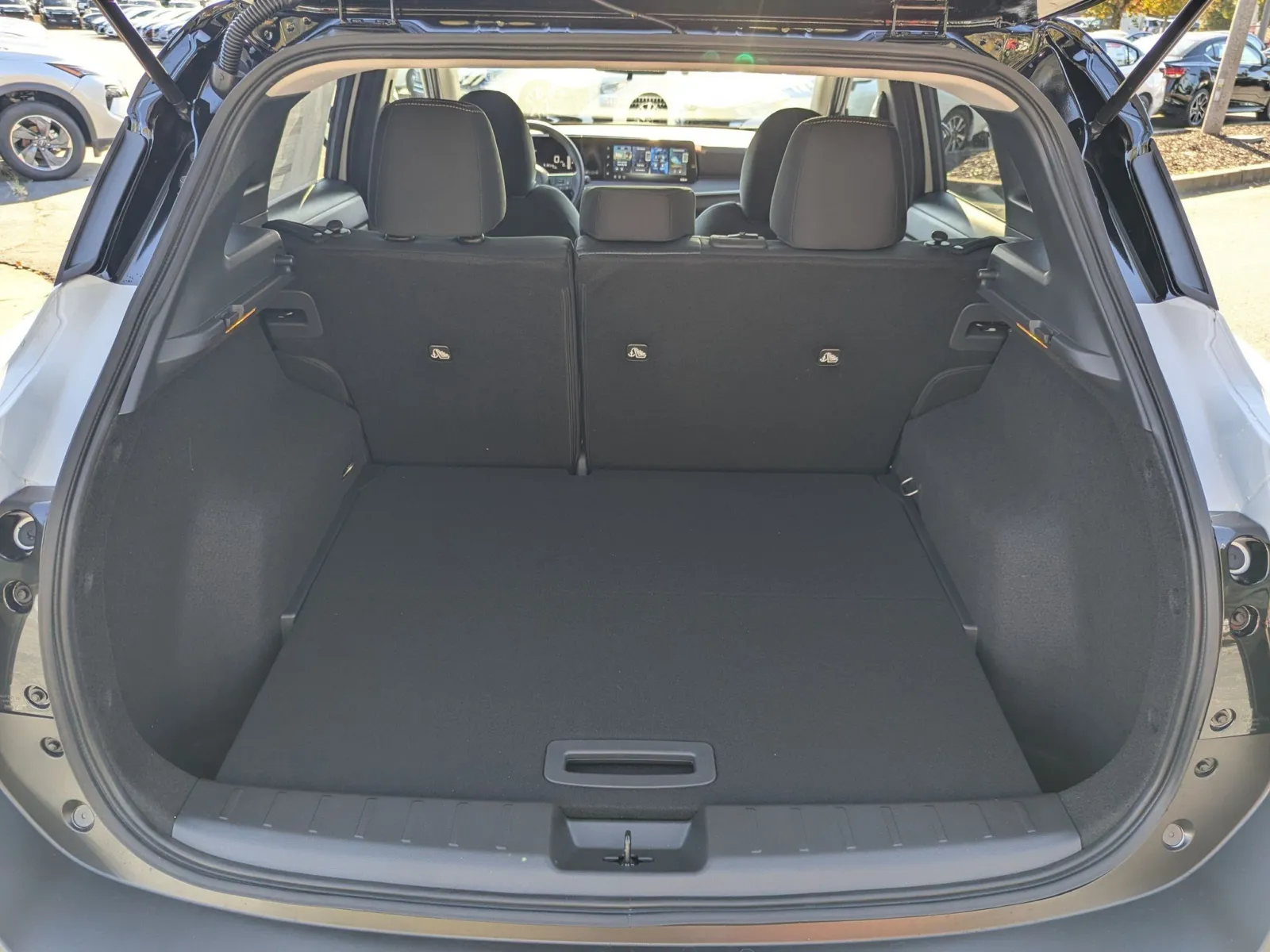 2026 Nissan KICKS SV - Photo 14