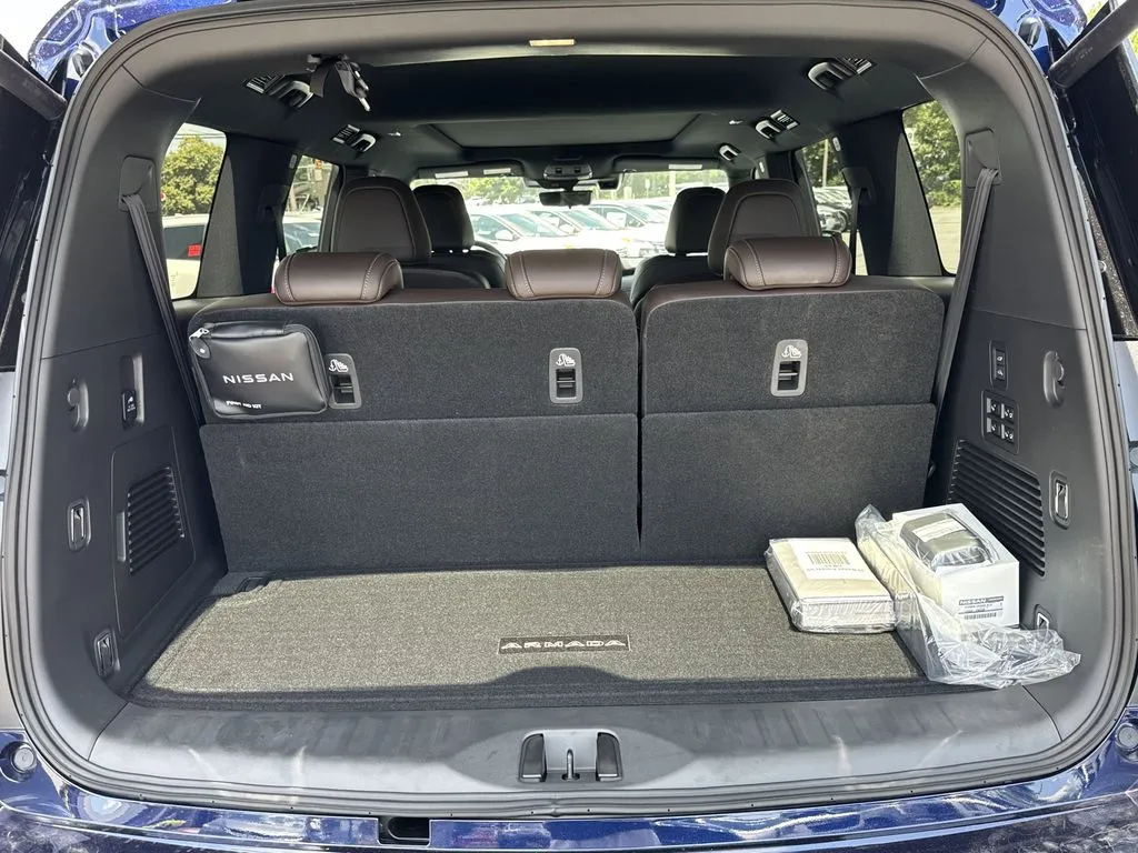 2025 Nissan Armada Platinum Reserve - Photo 14