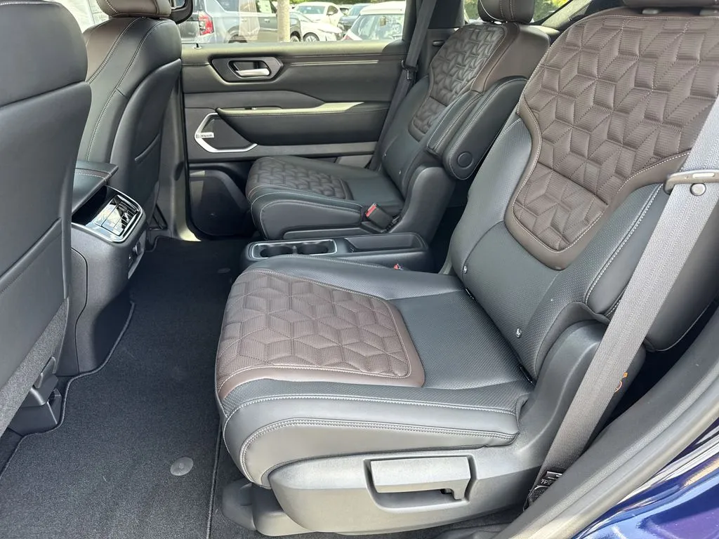 2025 Nissan Armada Platinum Reserve - Photo 13