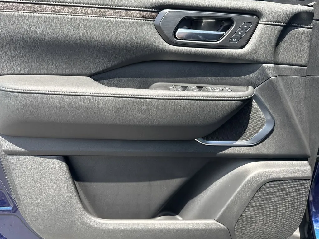 2025 Nissan Armada Platinum Reserve - Photo 11