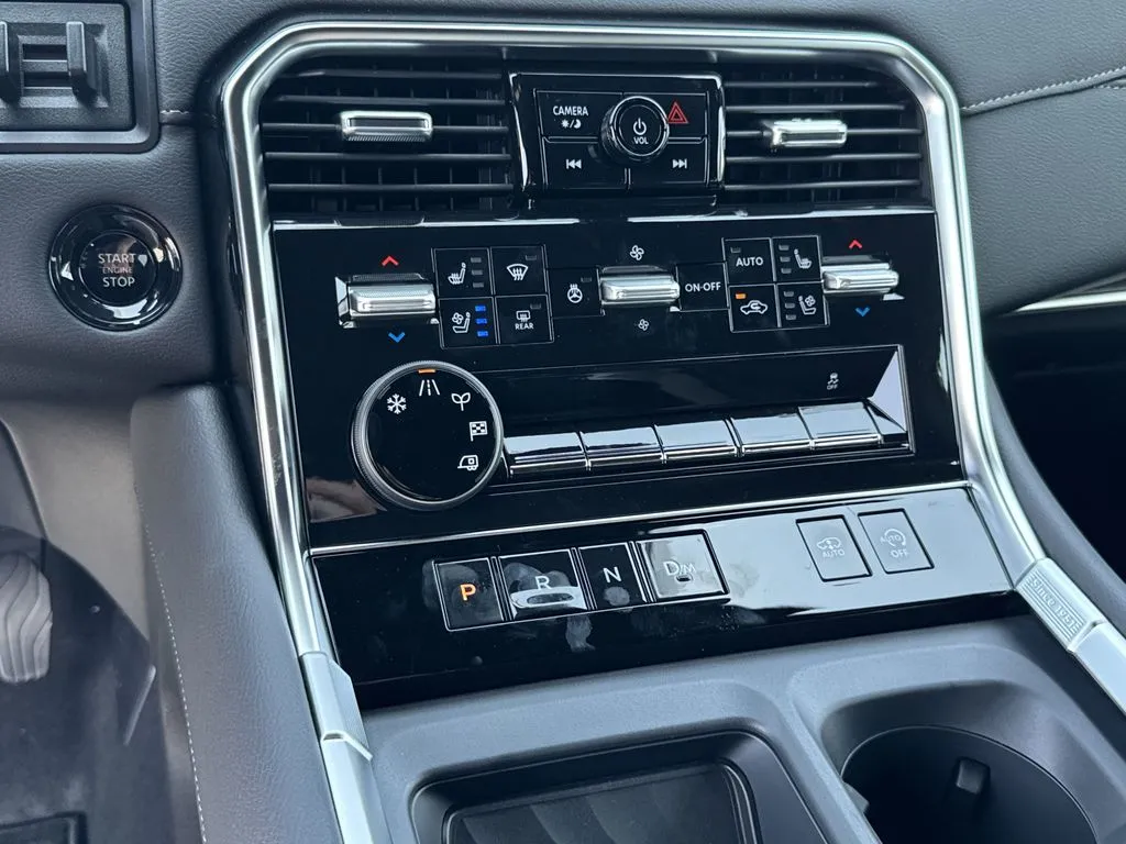 2025 Nissan Armada Platinum Reserve - Photo 24