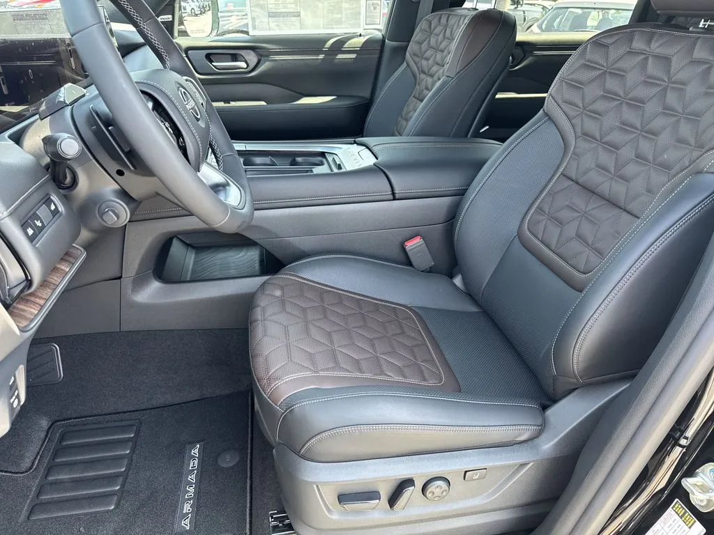 2025 Nissan Armada Platinum Reserve - Photo 10