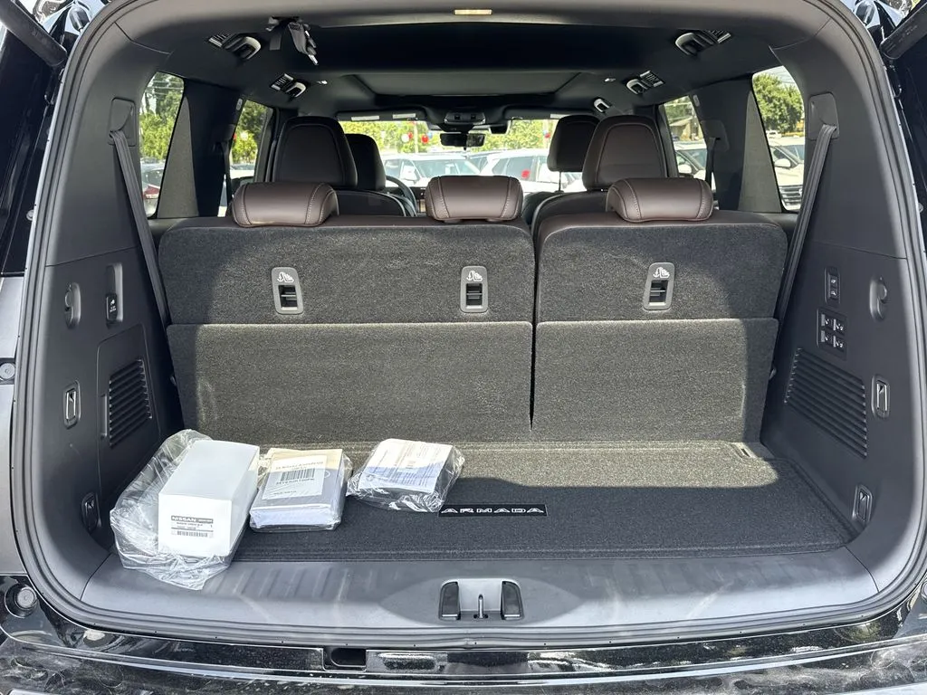 2025 Nissan Armada Platinum Reserve - Photo 14