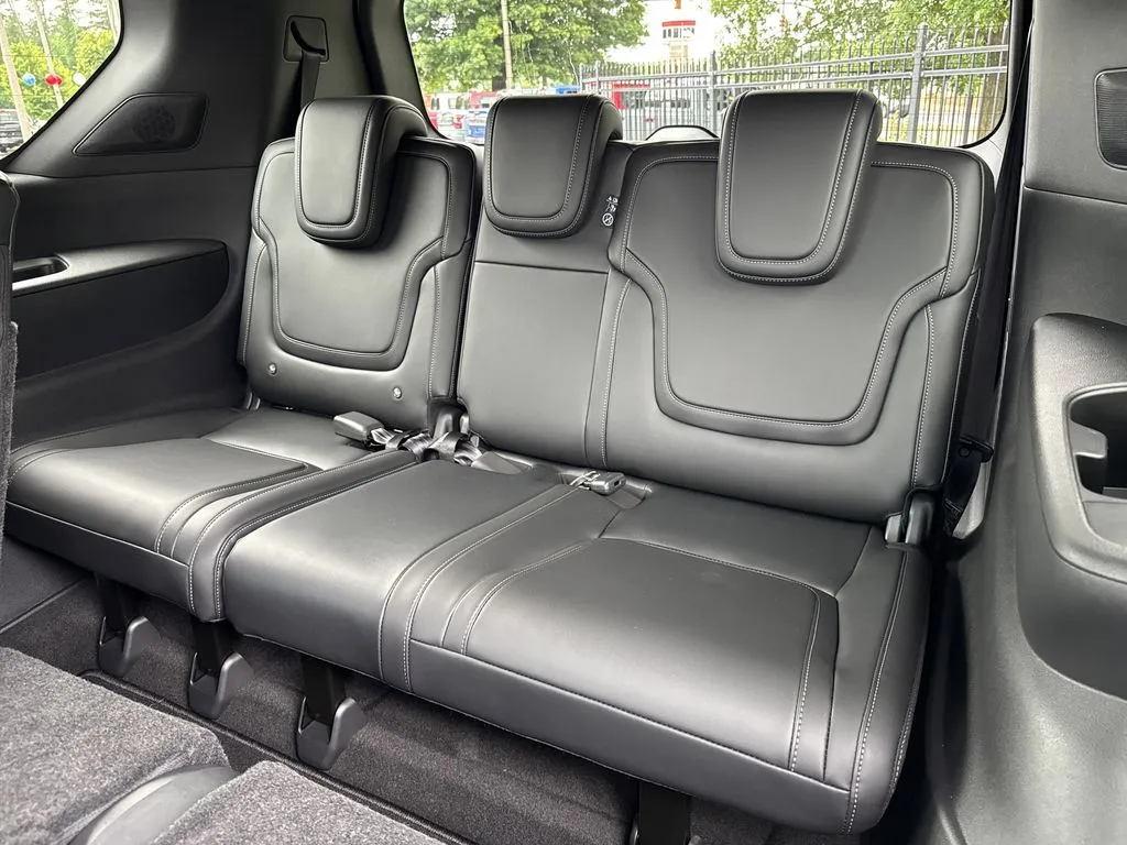 2025 Nissan Armada PRO-4X - Photo 16