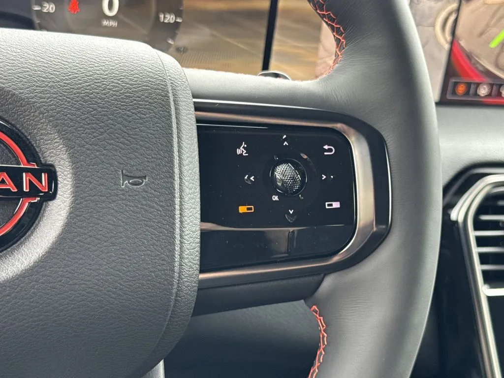 2025 Nissan Armada PRO-4X - Photo 21