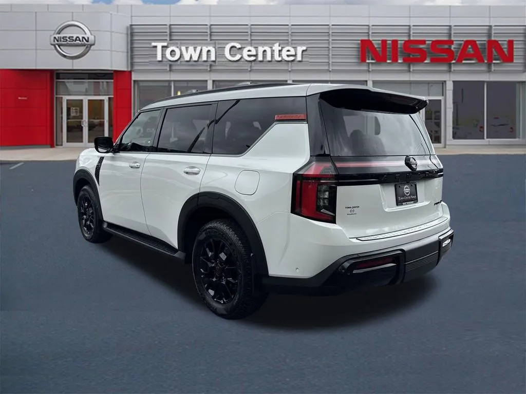 2025 Nissan Armada PRO-4X - Photo 6