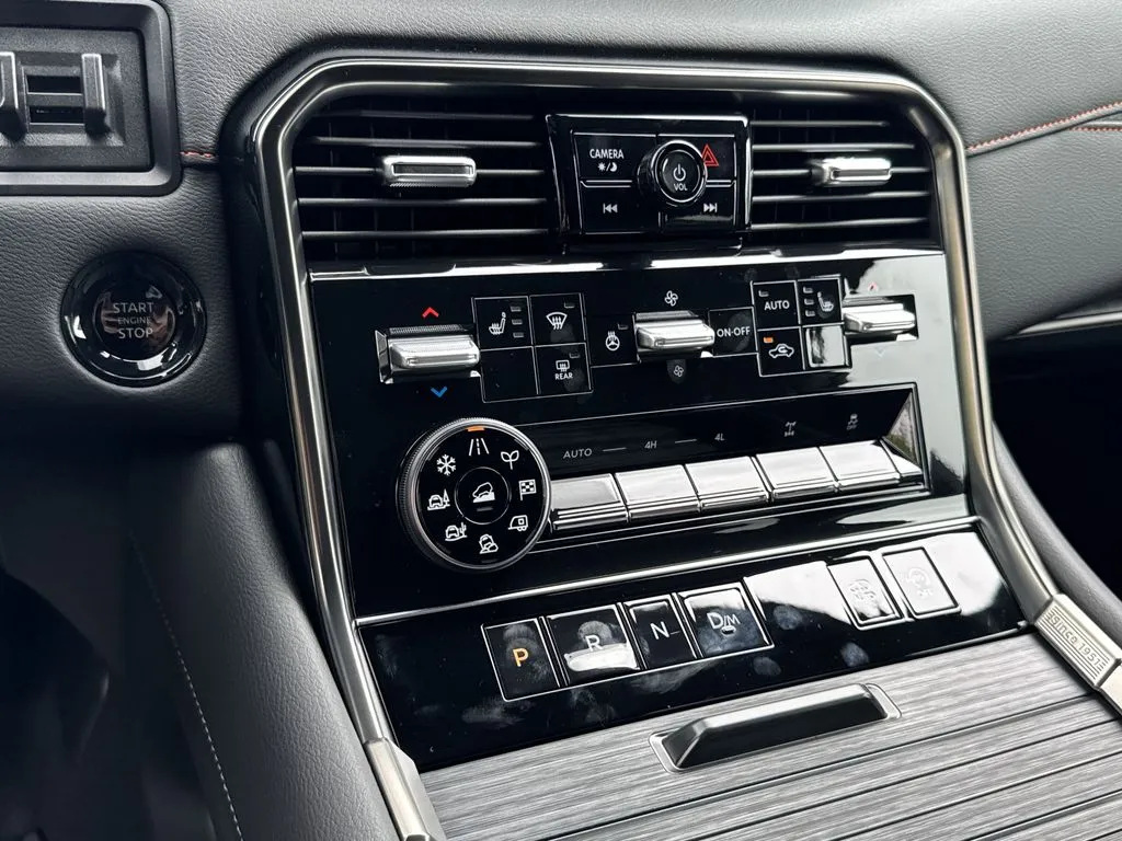 2025 Nissan Armada PRO-4X - Photo 25