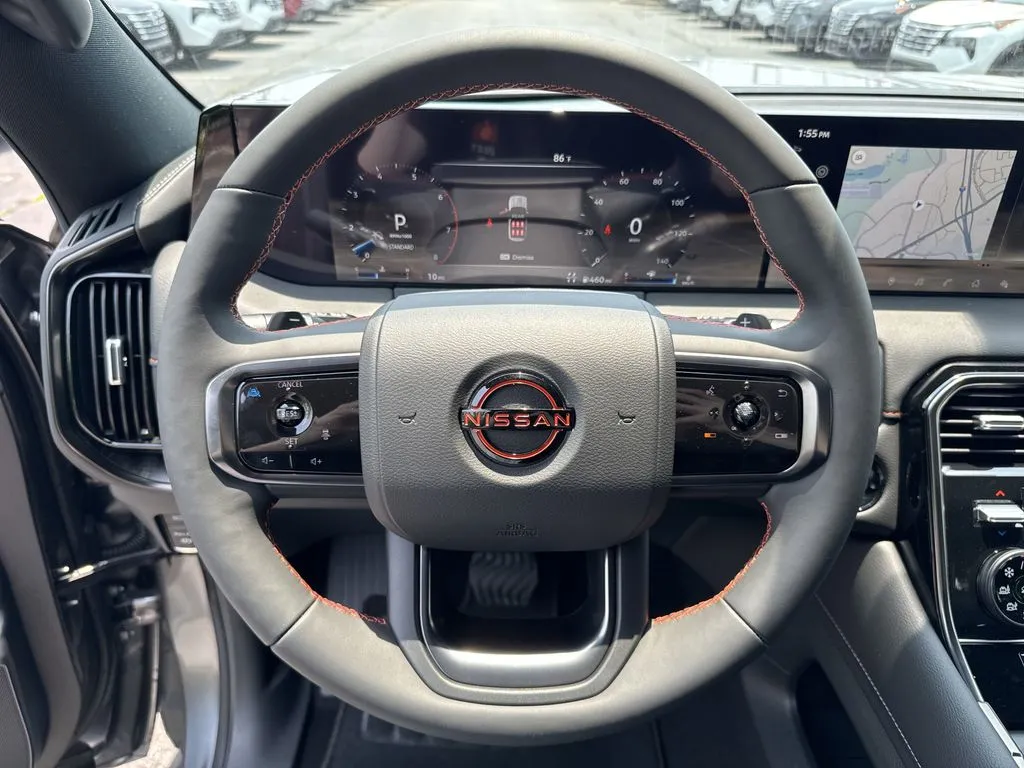 2025 Nissan Armada PRO-4X - Photo 18