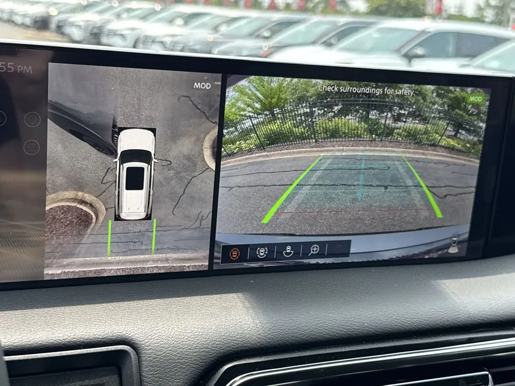 2025 Nissan Armada PRO-4X - Photo 23