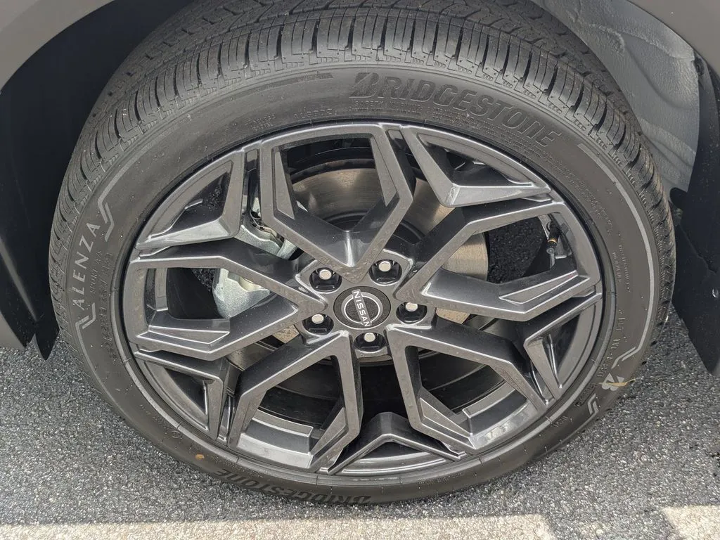 2025 Nissan Kicks SR - Photo 12