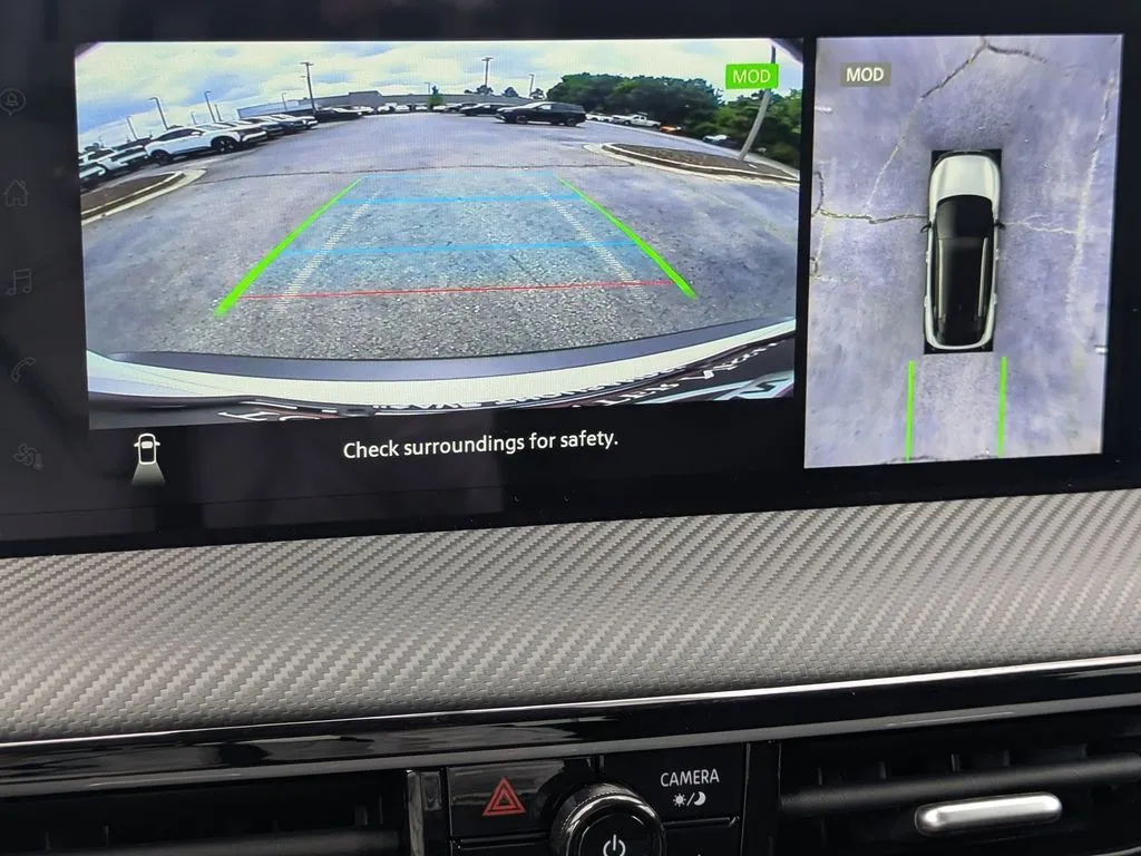 2025 Nissan Kicks SR - Photo 21