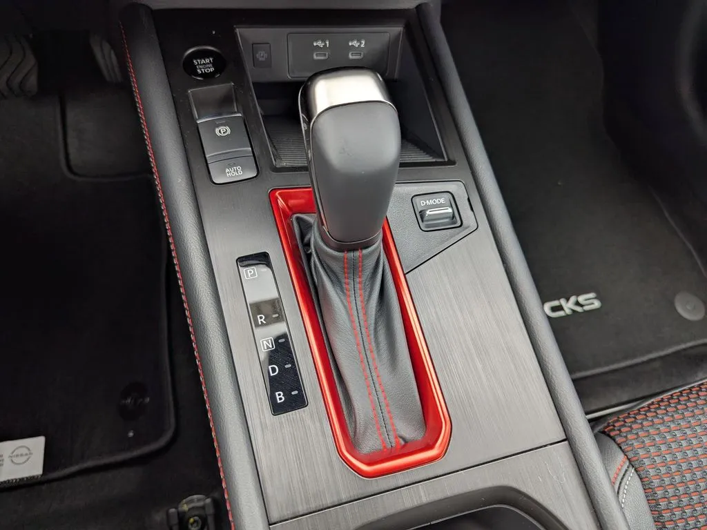 2025 Nissan Kicks SR - Photo 22