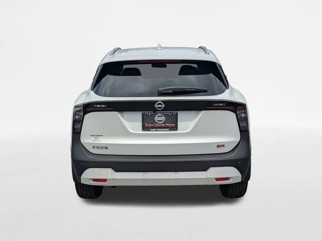 2025 Nissan Kicks SR - Photo 7