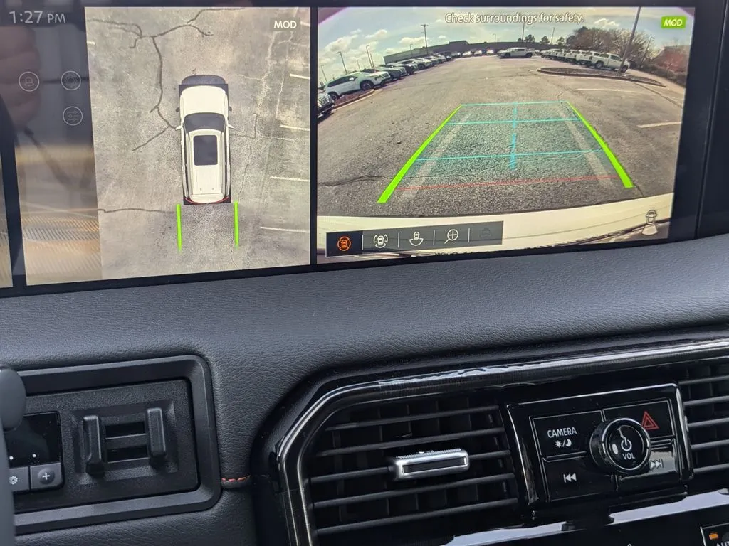 2025 Nissan Armada PRO-4X - Photo 22