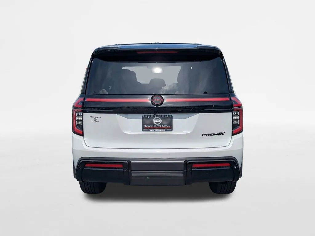 2025 Nissan Armada PRO-4X - Photo 7