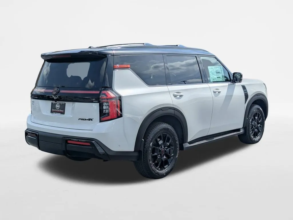 2025 Nissan Armada PRO-4X - Photo 8