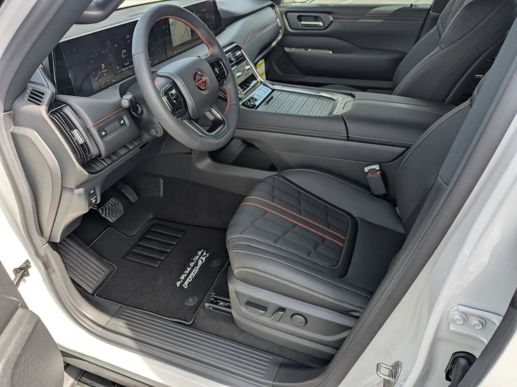 2025 Nissan Armada PRO-4X - Photo 10