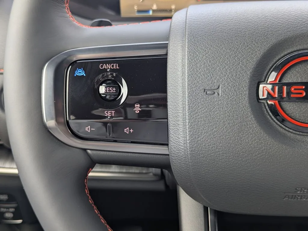 2025 Nissan Armada PRO-4X - Photo 18