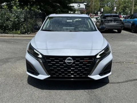 Another view of 2025 Nissan Altima 2.5 SR for sale in Kennesaw, GA at Town Center Nissan