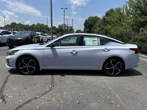 More photos of 2025 Nissan Altima 2.5 SR at Town Center Nissan, GA