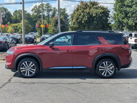 More photos of 2022 Nissan Pathfinder Platinum at Town Center Nissan, GA