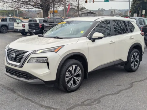 More photos of 2022 Nissan Rogue SV at Town Center Nissan, GA