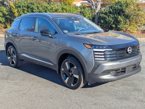 Photos of 2026 Nissan Kicks SR for sale in Kennesaw, GA at Town Center Nissan