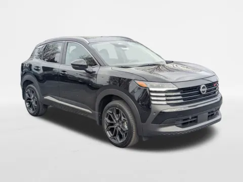 Photos of 2026 Nissan Kicks SR for sale in Kennesaw, GA at Town Center Nissan