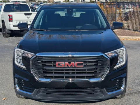 Another view of 2024 GMC Terrain SLE for sale in Kennesaw, GA at Town Center Nissan