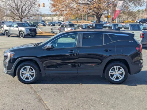 More photos of 2024 GMC Terrain SLE at Town Center Nissan, GA