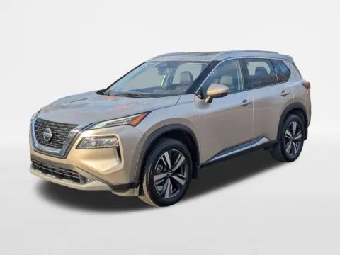 More photos of 2021 Nissan Rogue SL at Town Center Nissan, GA