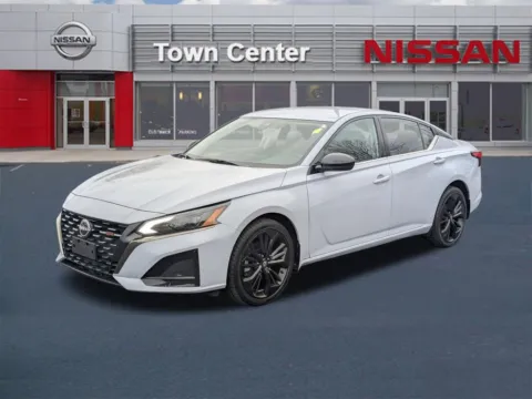 More photos of 2023 Nissan Altima 2.5 SR at Town Center Nissan, GA