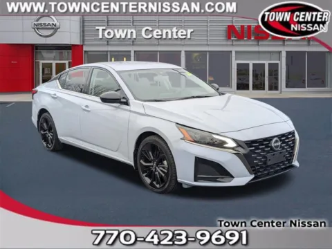 White 2023 Nissan Altima 2.5 SR for sale in Kennesaw, GA