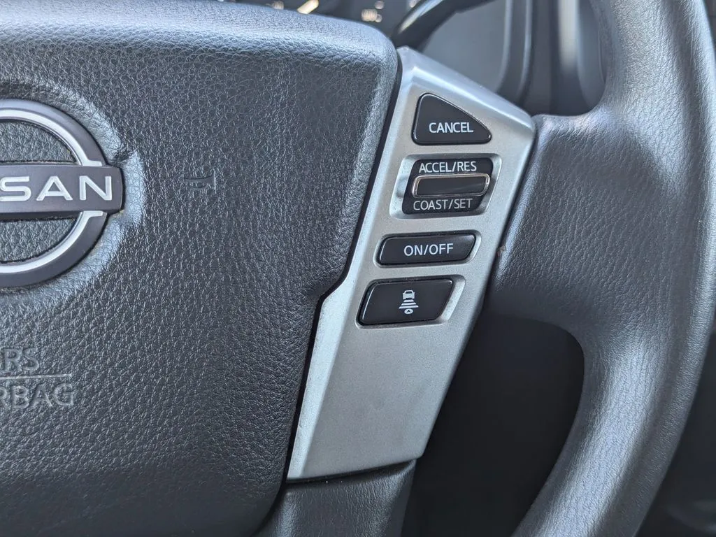 2023 Nissan Titan SV - Photo 18