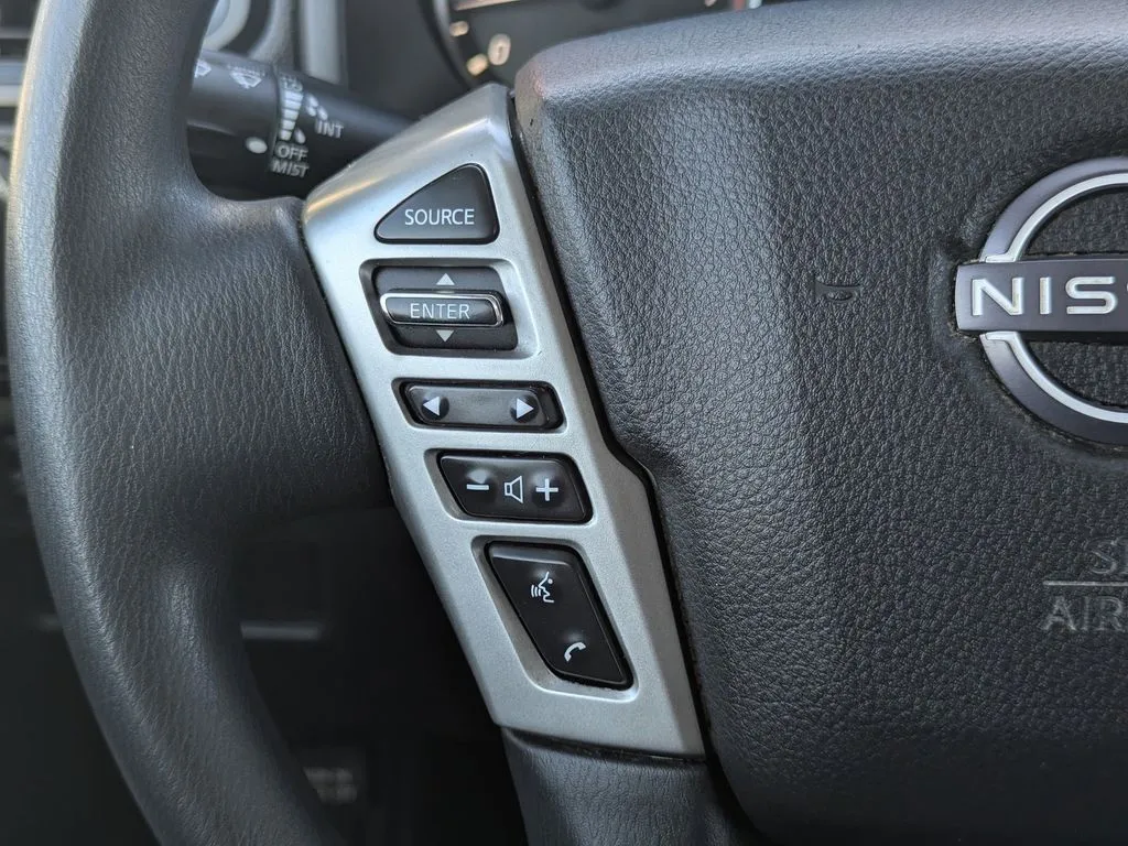 2023 Nissan Titan SV - Photo 17