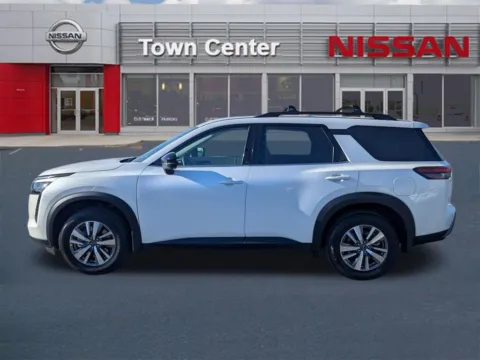 More photos of 2026 Nissan Pathfinder SL at Town Center Nissan, GA