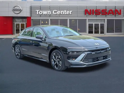 Photos of 2025 Hyundai Sonata SEL for sale in Kennesaw, GA at Town Center Nissan