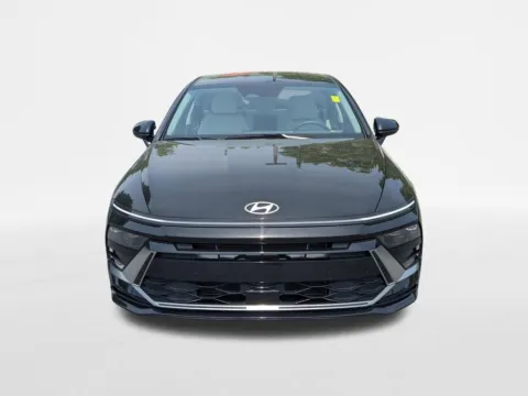 Photos of 2025 Hyundai Sonata SEL for sale in Kennesaw, GA at Town Center Nissan