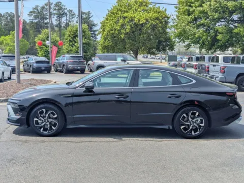 More photos of 2025 Hyundai Sonata SEL at Town Center Nissan, GA