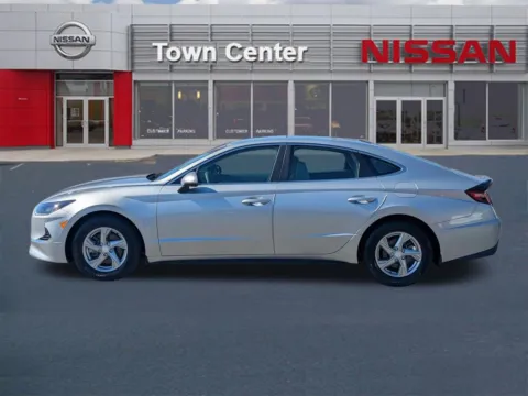 More photos of 2022 Hyundai Sonata SE at Town Center Nissan, GA