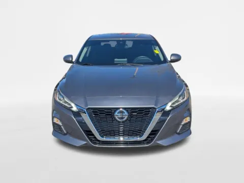 Another view of 2021 Nissan Altima 2.5 SV for sale in Kennesaw, GA at Town Center Nissan