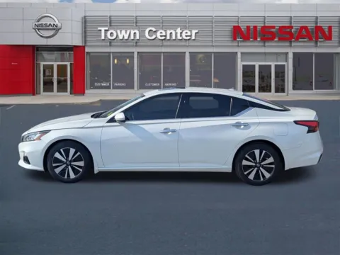 More photos of 2021 Nissan Altima 2.5 SL at Town Center Nissan, GA