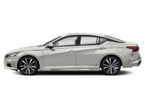 Another view of 2021 Nissan Altima 2.5 SL for sale in Kennesaw, GA at Town Center Nissan