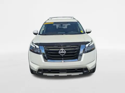 Photos of 2024 Nissan Pathfinder SL for sale in Kennesaw, GA at Town Center Nissan