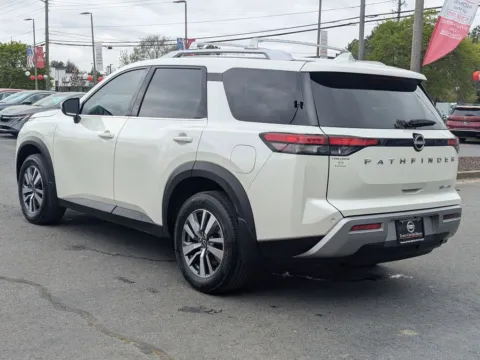 More photos of 2024 Nissan Pathfinder SL at Town Center Nissan, GA